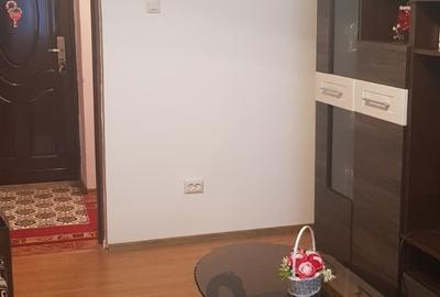 Apartament cu 4 camere decomandat în Central - 2