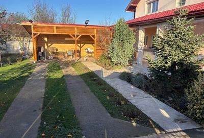 Casă de vânzare P+M, 174 mp construiți, teren 691 mp - 1