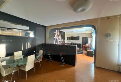 Apartament cu 4 camere decomandat, mobilat în Centrul Civic - 1