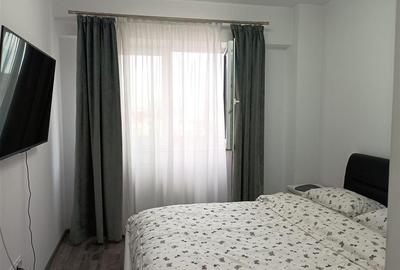Apartament cu 3 camere decomandat, mobilat în Tractorul - 6