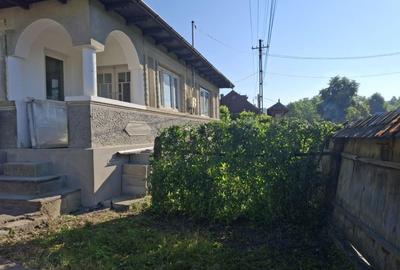 Casă cu 3 camere în Pârjol - 5