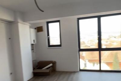 Apartament cu 3 camere în Cetate - 4