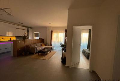 Apartament cu 3 camere semidecomandat în Braytim