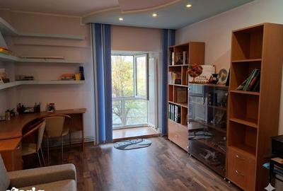 Apartament cu 3 camere decomandat, mobilat în Port - 1