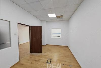 Spațiu comercial, în Politehnica - 1