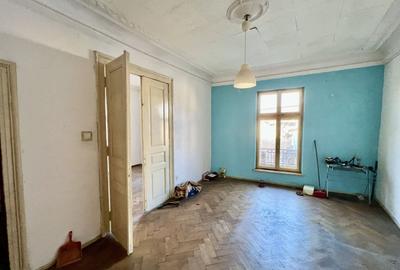 Casă individuală cu 35 camere cu Canalizare în Centrul Civic - 9