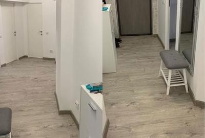Apartament cu 3 camere decomandat în Filiași - 4