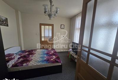 Casă cu 4 camere cu Teren 2553 Mp în Cornetu - 2