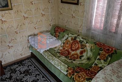 Casă cu 5 camere semidecomandat cu Teren 2400 Mp în Ulmeni - 9