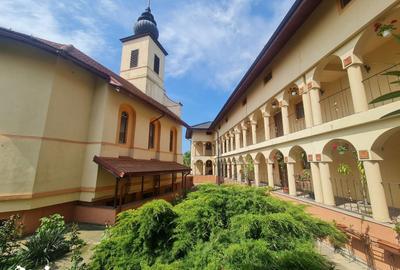 Spațiu comercial, de 1,068 mp, în Central - 1