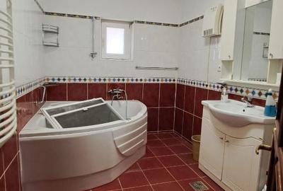 Casă cu 4 camere în Central - 7