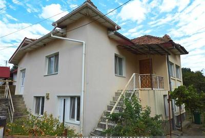 CASA IN BERISLAVESTI - LA 8 KM DE CALIMANESTI - 1