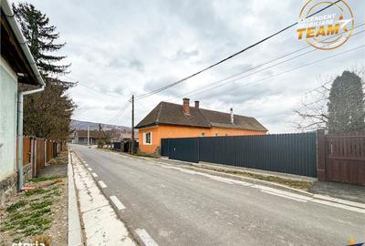 Teren de 1307 mp, în Micfalău - 4