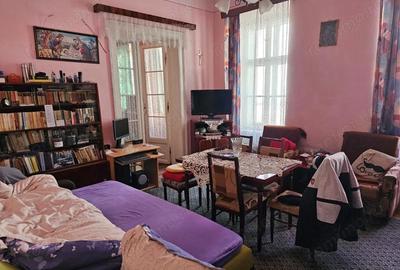 Apartament cu 3 camere decomandat în P-ța Unirii - 3