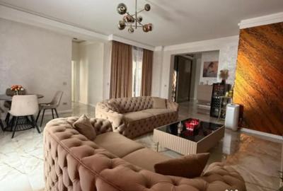 Apartament cu 4 camere decomandat, mobilat în Central - 1