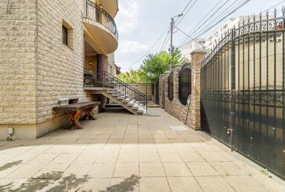Casă individuală cu 7 camere cu Teren 300 Mp în Colentina - 7