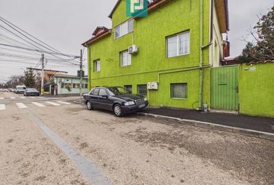 Casă individuală cu 10 camere cu Canalizare în Bucureștii Noi - 1