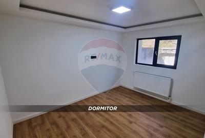 Casă cu 3 camere cu Teren 1071 Mp în Valea Roșie - 6