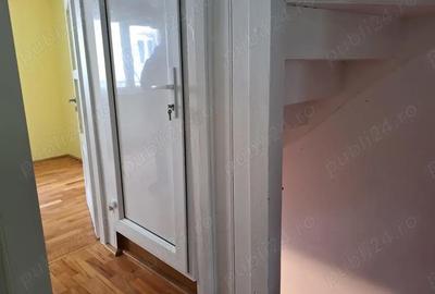 Casă cu 4 camere în Central - 1