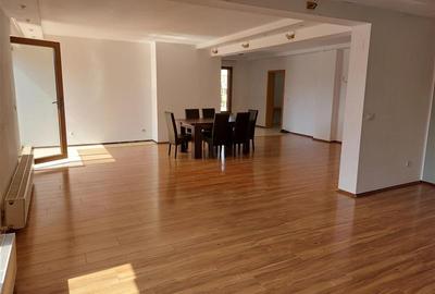 VILA CU CATE UN APARTAMENT PE FIECARE NIVEL, CENTRAL, ZONA AFI BRASOV - 2