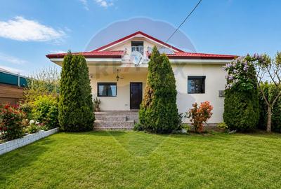 Casă individuală cu 4 camere cu Teren 515 Mp în Corbu - 1