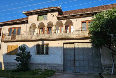 Casă cu 4 camere decomandat în Buntești - 5