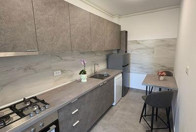 Garsonieră decomandată în Central