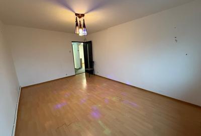 Apartament 2 camere,decomandat, zona Hotel Deva - 1