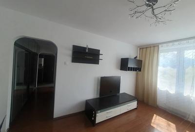 Apartament cu 2 camere decomandat în Drumul Taberei