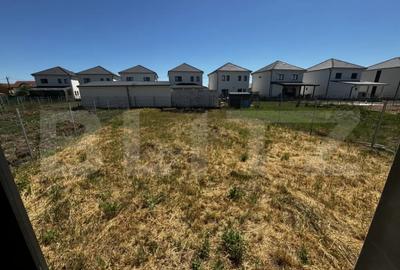 Casă cu 4 camere cu Teren 400 Mp în Central - 2