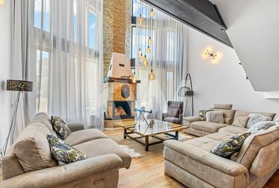 Resedinta privata, cu piscina, crama si cinematograf, Bran, COMISION 0% - 4