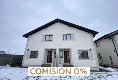 Duplex cu 4 camere cu Canalizare în Moșnița Nouă - 1