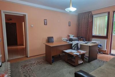 Trei camere etajul 1 , apartament Central. - 9