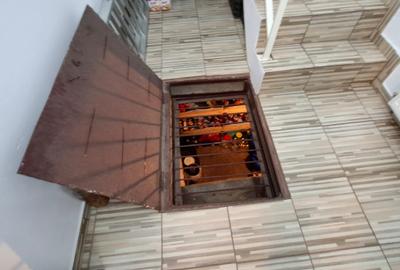 Casă cu 5 camere cu Teren 157 Mp în Central - 7