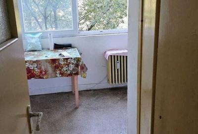 Apartament cu 3 camere semidecomandat în Titan - 3