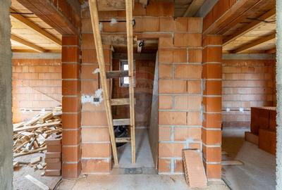 Casa cu 3 camere la rosu, in Vladimirescu  de vanzare - 7