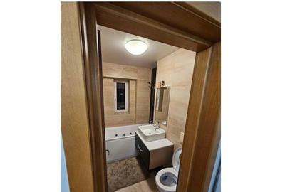 Apartament cu 3 camere decomandat, mobilat în Berceni