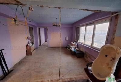 Apartament cu 3 camere semidecomandat în Calea Galați - 4