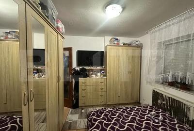 Apartament cu 3 camere semidecomandat în Micro 16 - 4