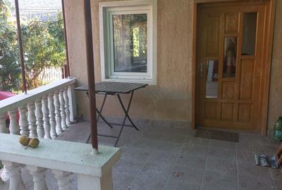 Casa de vanzare 4 camere - 4