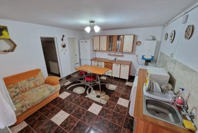 Apartament cu 2 camere decomandat în Central - 2