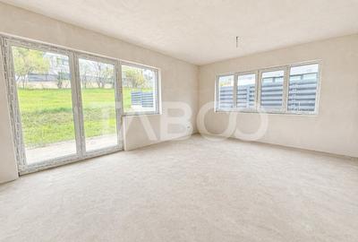 Duplex cu 4 camere cu Canalizare în Tăuți - 4