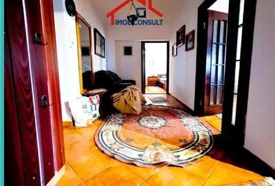 Apartament cu 2 camere decomandat în Central - 10