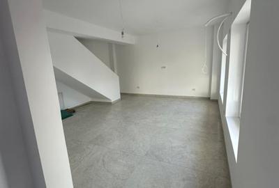 DEZVOLTATOR CASA 4 CAMERE FINALIZATA SECTOR 3 - 3