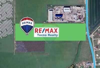 Teren 5,9 ha intravilan front stradal 150 m la 8km de Arad - 1