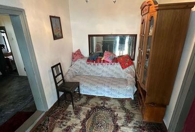 Casă cu 5 camere cu Teren 1422 Mp în Alexeni - 18