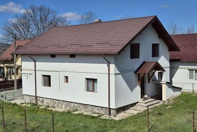 Vila Cornu-Prahova complet mobilata/utilata '' 350 mp + teren 500 mp''