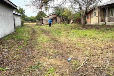 De vanzare teren cu poten?ial deosebit, 1700 mp - 3