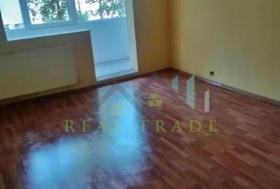 Apartament 3 camere decomandat etajul 1 Judetean