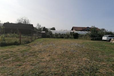 Casa in Busag , teren 9 ari , ,pozitie super 200 m din DN - 2